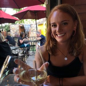 Meet your Posher, Taylor